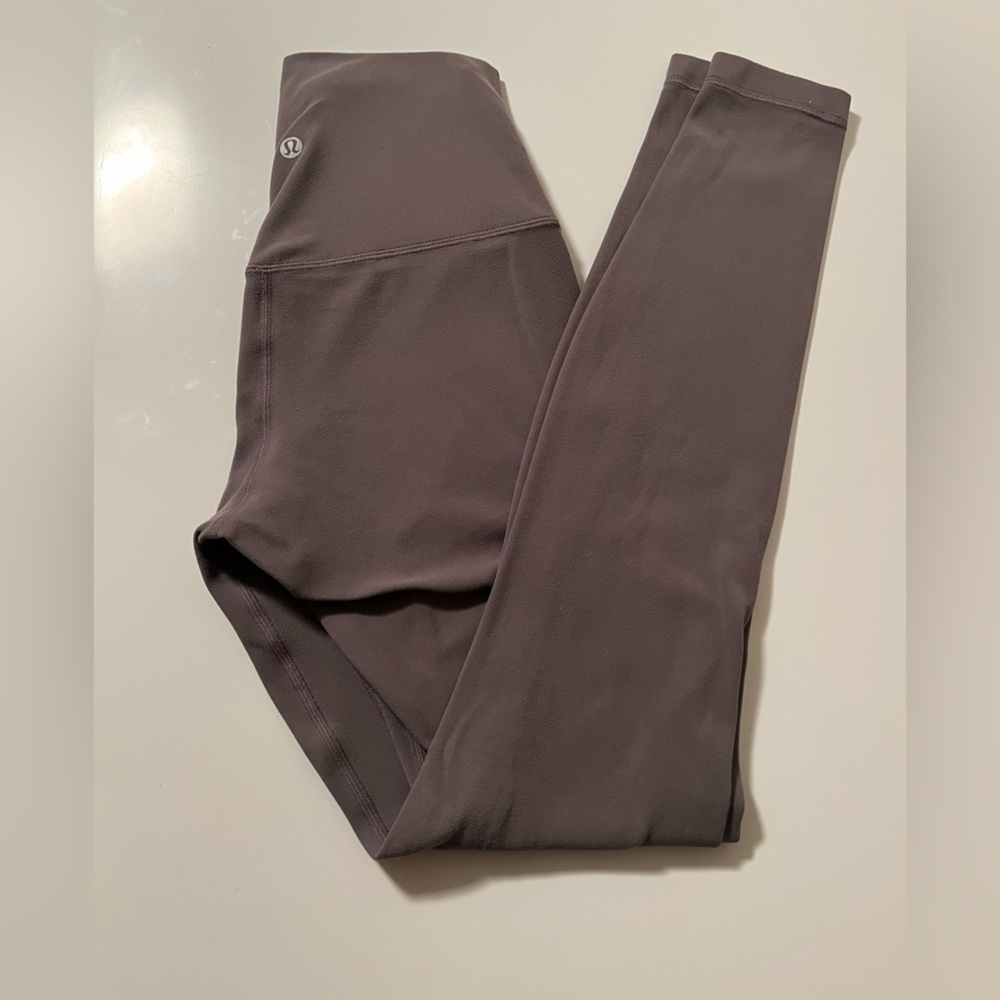 Light grey lulumelon leggings